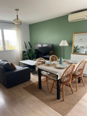 Appartement 3 chambres, Terrasse, Parking, Clim'